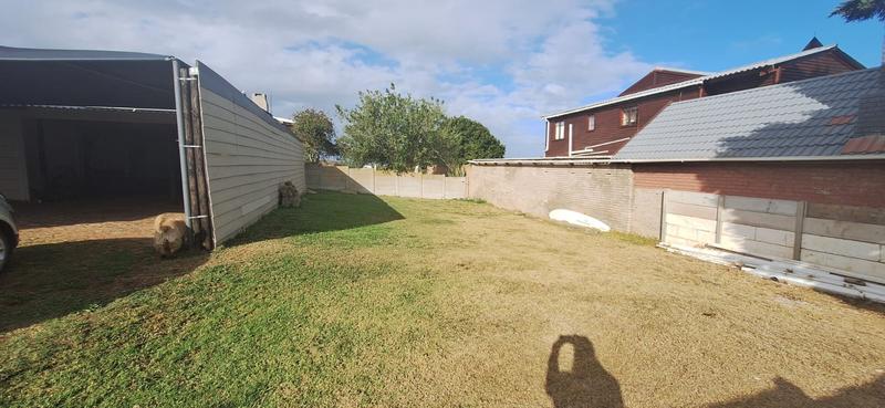 5 Bedroom Property for Sale in Dana Bay Western Cape